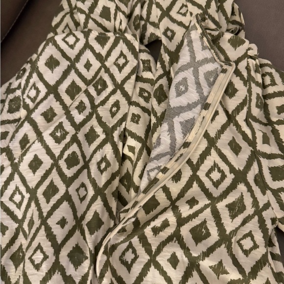 MNG - Mango Geometric Patterned Jumpsuit in Green and Cream Size Small - Picture 7 of 7